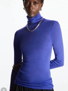 COS MERINO WOOL TURTLENECK TOP